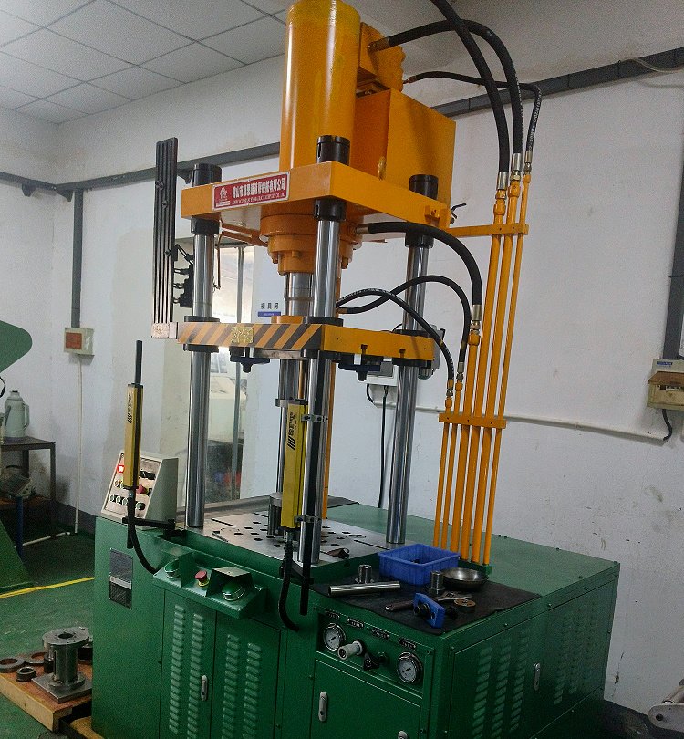 Hydraulic press machine