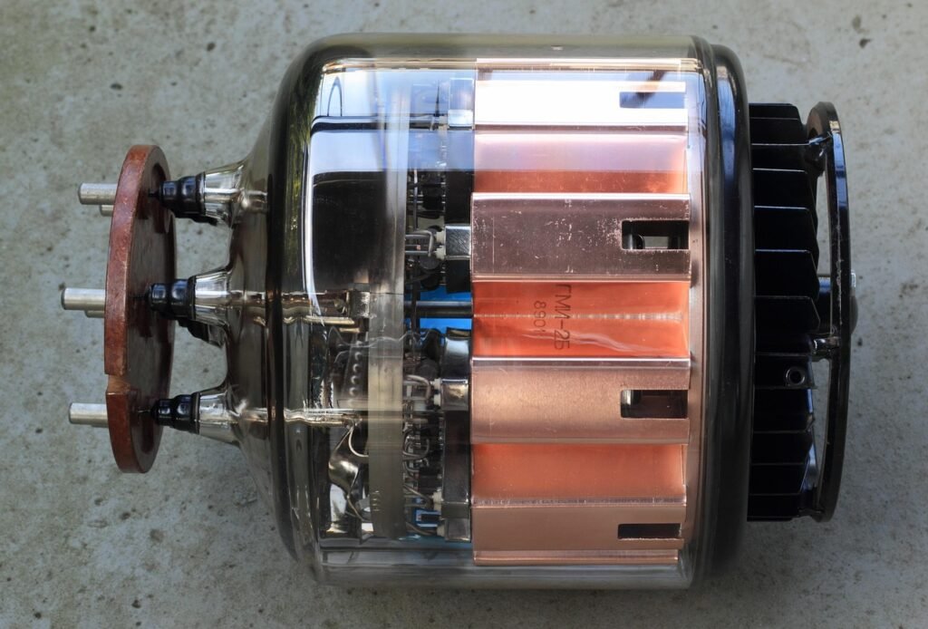 soviet, radar, tube, vacuum, modulator, tetrode, cold, war, electronics, amplifier, component, gmi-2b, valve, gray war, radar, radar, radar, radar, radar, amplifier, valve